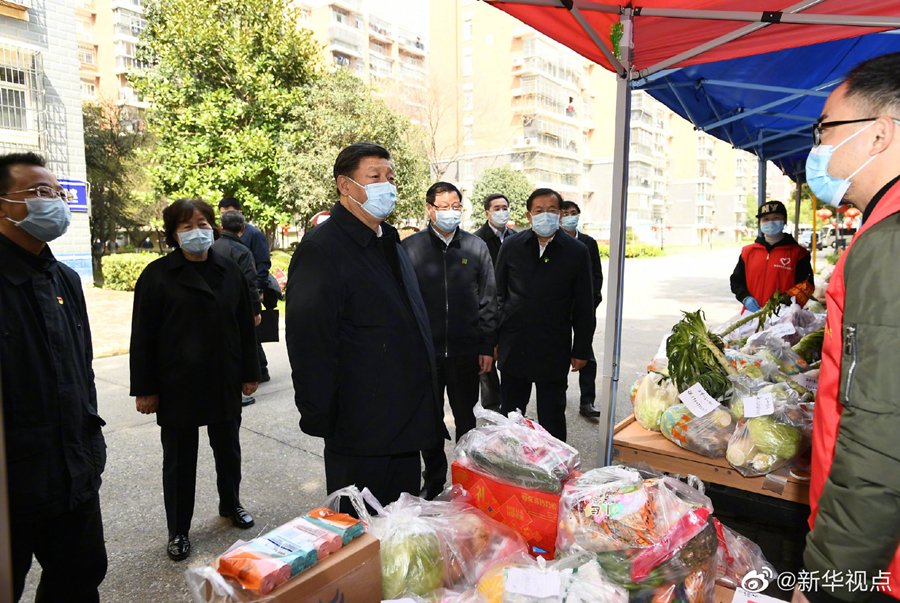 习近平深入武汉社区现