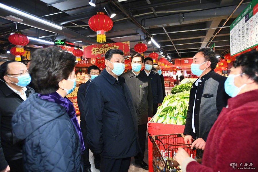 习近平在贵阳考察超市